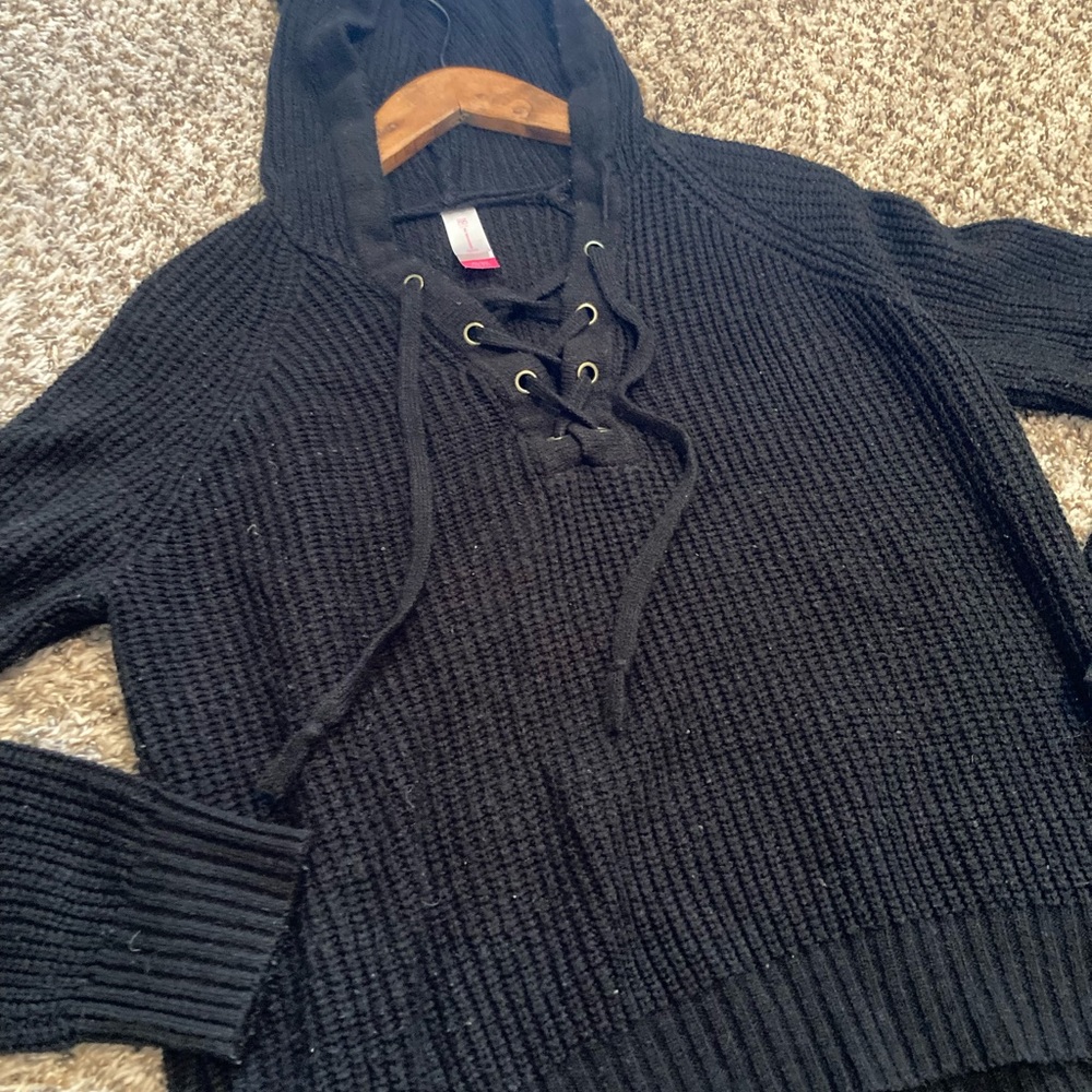 Black knit hoodie sweater